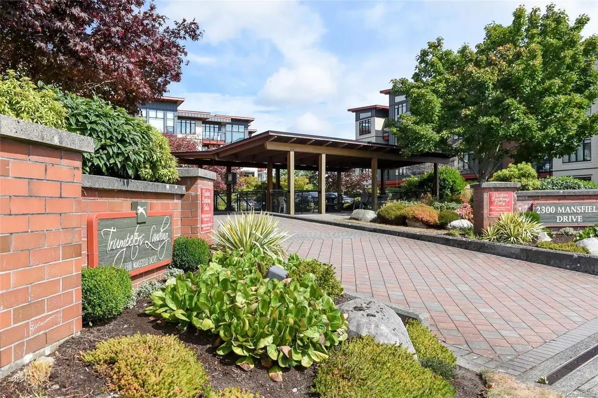 2300 Mansfield Dr #212, Courtenay BC V9N 3S3