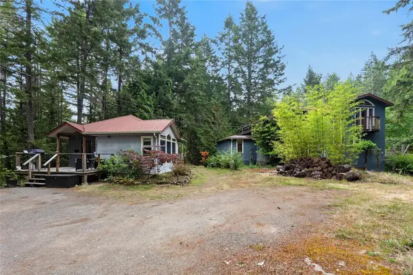 3319 Decourcy Dr, Nanaimo BC V9G 1E4 - 4 bed, 3.0 bath in Nanaimo