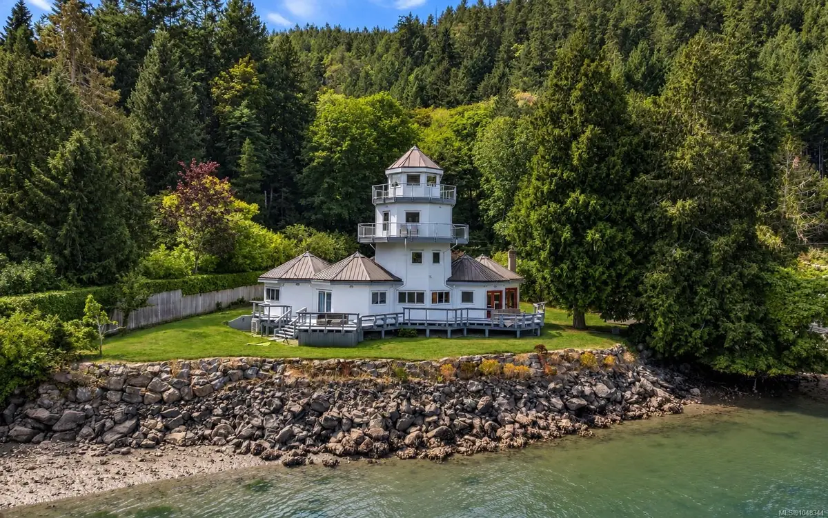 6009 Genoa Bay Rd, Duncan BC V9L 5Y5