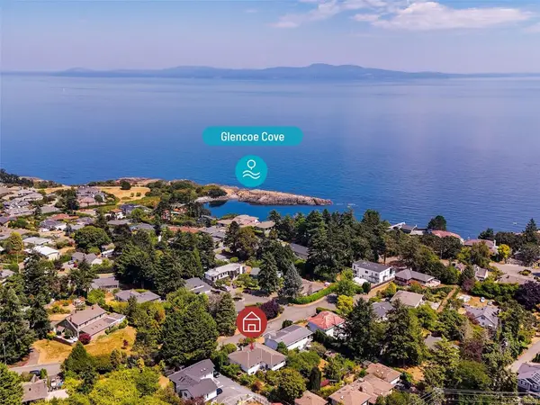 2027 Saltair Pl, Saanich BC V8N 4S4 - 5 bed, 3.0 bath in Saanich