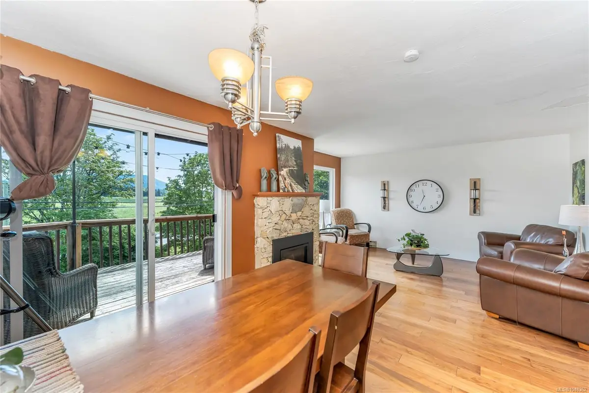 6172 Alington Rd #2, Duncan BC V9L 2E9