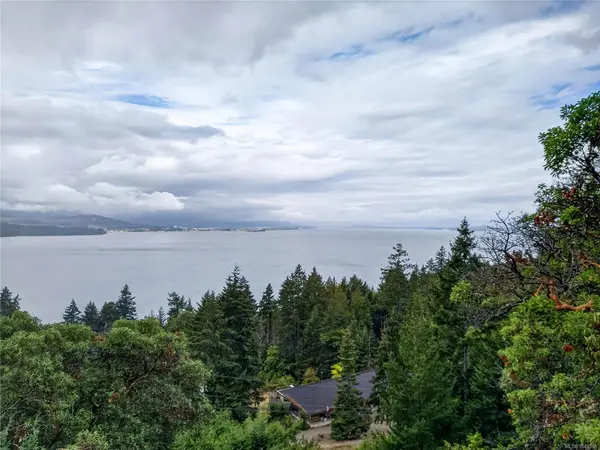 321 Collins Rd, Salt Spring BC V8K 2N1 - 2 bed, 2 bath property for sale in Salt Spring