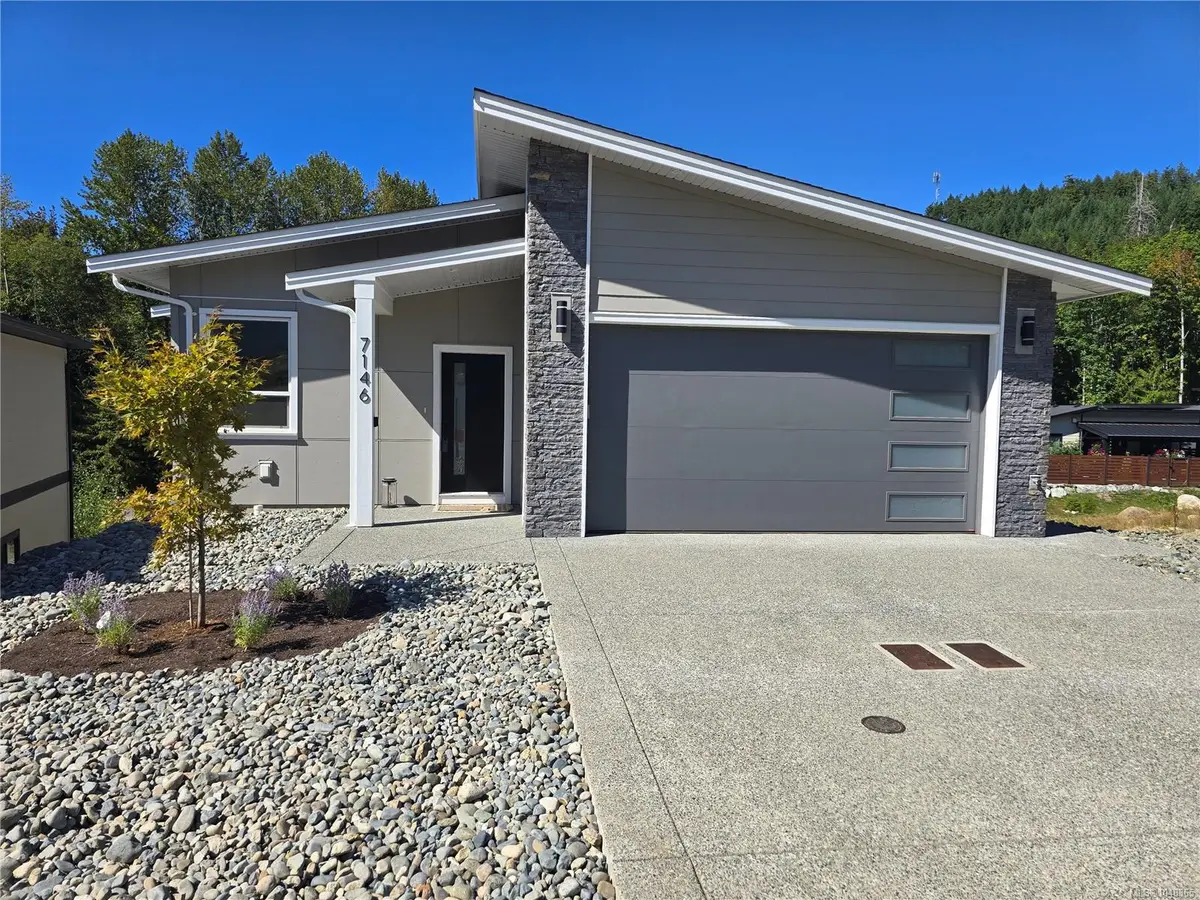 7146 Elkridge Rd, Lake Cowichan BC V0R 2G0
