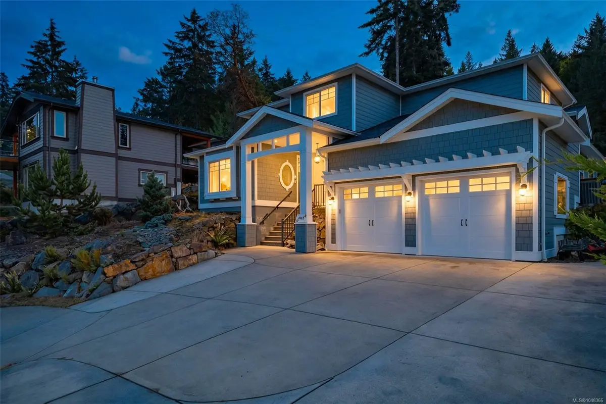 3112 Dolphin Dr, Nanoose Bay BC V9P 9J2