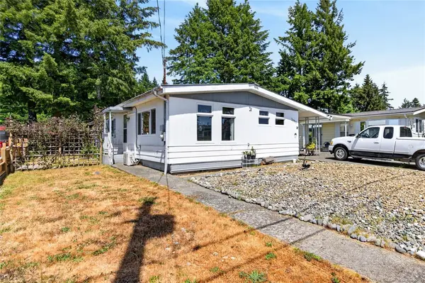 2068 4th St E, Courtenay BC V9N 6V8 - 2 bed, 2.0 bath in Courtenay