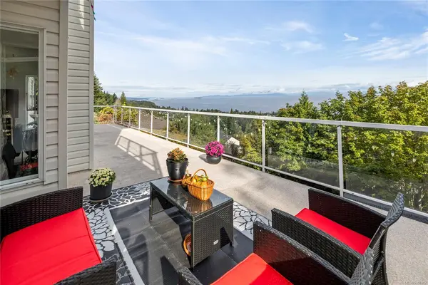 4975 Laguna Way, Nanaimo BC V9T 5L6 - 4 bed, 3.0 bath in Nanaimo
