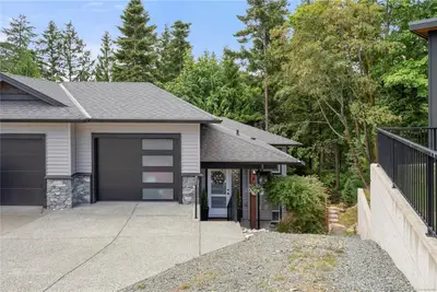 222 Golden Oaks Cres, Nanaimo BC V9T 0K8