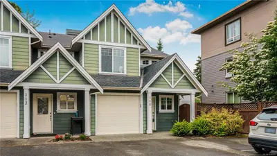 724 Larkhall Rd #110, Langford BC V9B 3B8