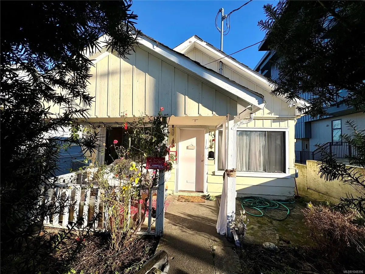 115 Haliburton St, Nanaimo BC V9R 4V9