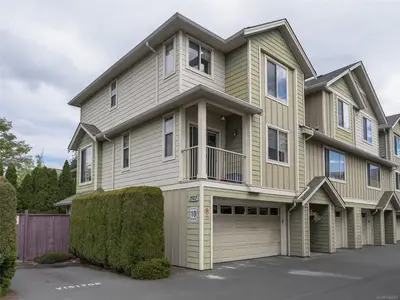 2923 Phipps Rd #102, Langford BC V8P 0A8