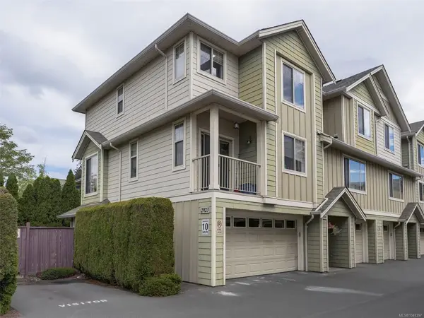 2923 Phipps Rd #102, Langford BC V8P 0A8 - 3 bed, 3.0 bath in Langford