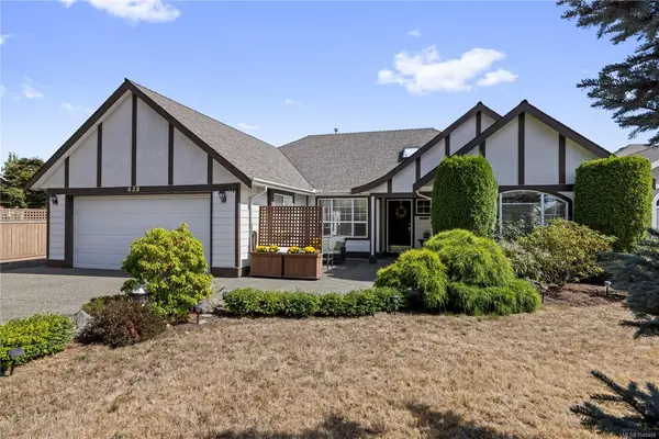 828 Sunray Rd, Parksville BC V9P 1A6 - 3 bed, 2.0 bath in Parksville