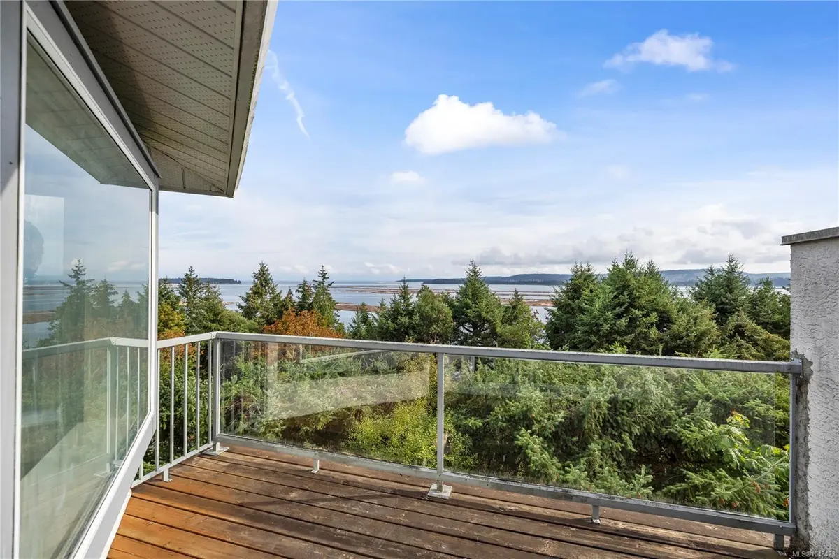 954 Highview Terr, Nanaimo BC V9R 6K5