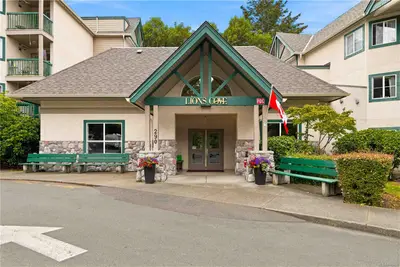 290 Island Hwy #304, View Royal BC V9B 1G5