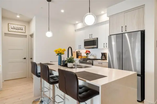 947 Whirlaway Cres #504, Langford BC V9B 6Z9 - 2 bed, 2.0 bath in Langford