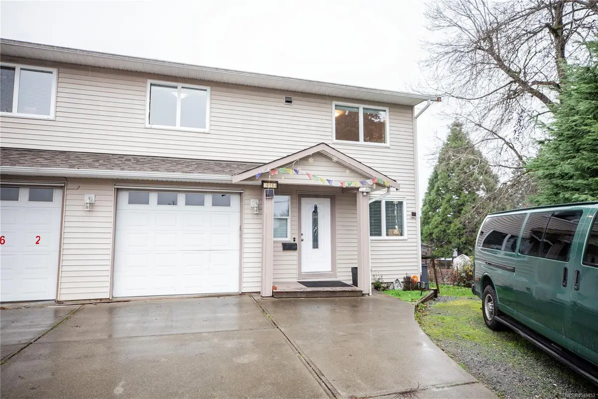 6164 Grieve Rd, Duncan BC V9L 2H1