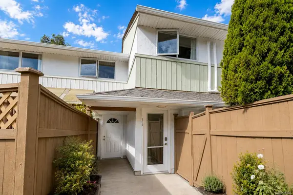 724 Sea Terr #104, Victoria BC V9A 3R6 - 2 bed, 1.0 bath in Victoria