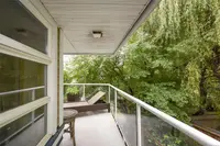 View 32