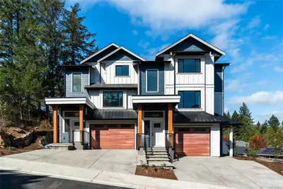 571 Bezanton Way #1, Colwood BC V9C 0H2