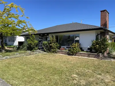 3811 Morton St, Port Alberni BC V9Y 3V4