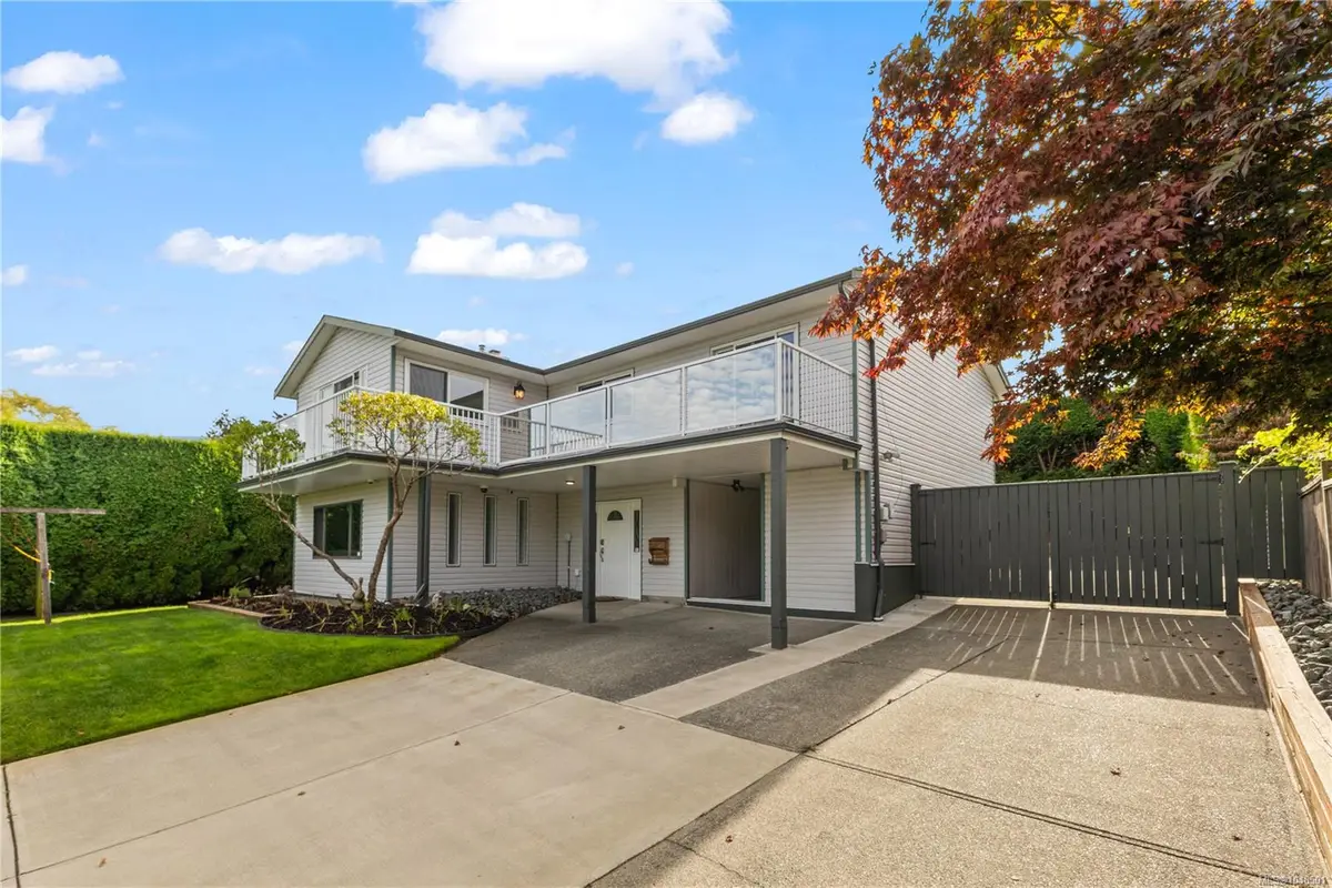 724 Galerno Rd, Campbell River BC V9W 5J3