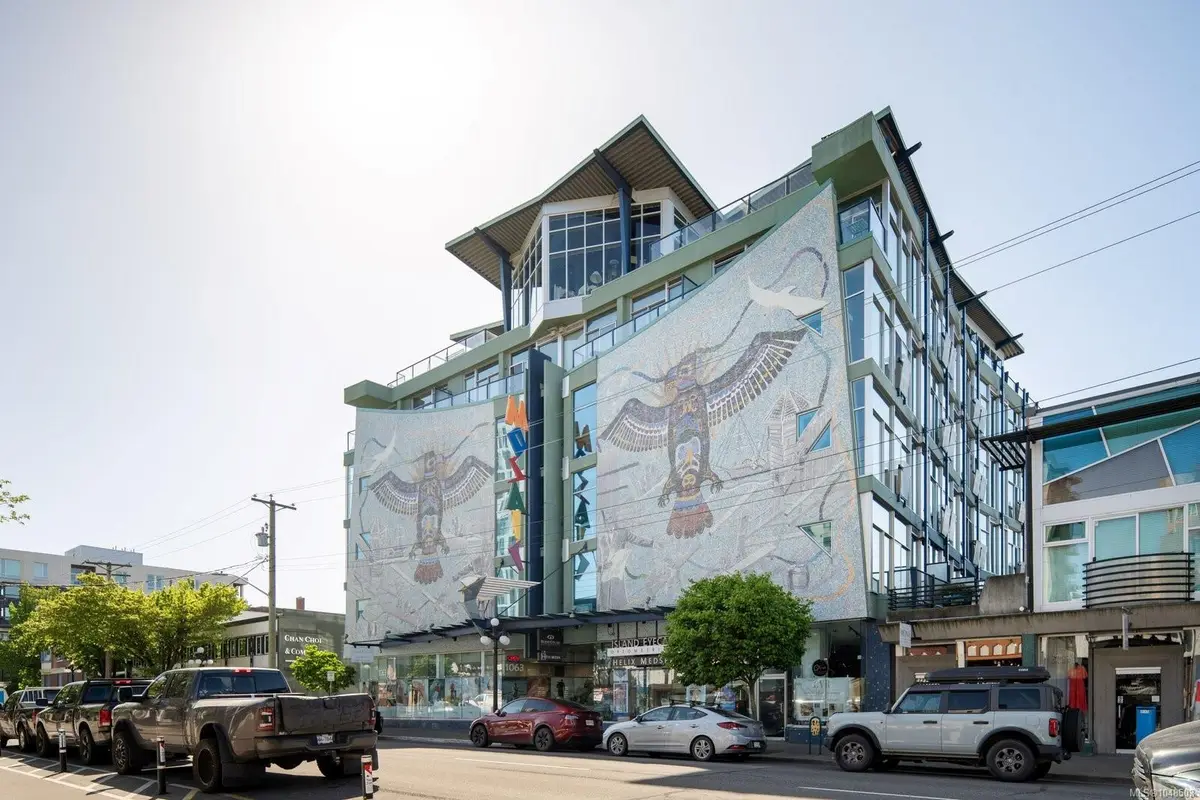 1061 Fort St #511, Victoria BC V8V 5A1