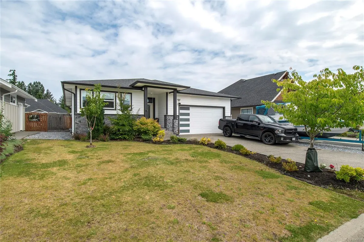 720 Sitka St, Campbell River BC V9H 0E5