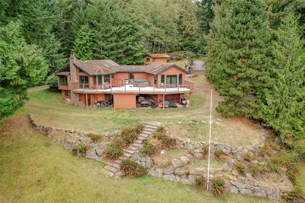 190 Seymour Hts, Salt Spring BC V8K 2B6 - 2 bed, 3 bath property for sale in Salt Spring