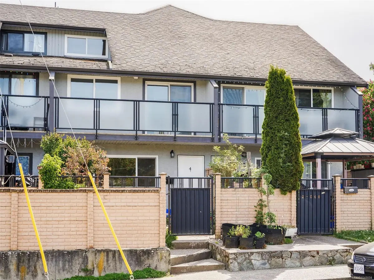 740 Wilson St #4, Victoria BC V9A 3H2