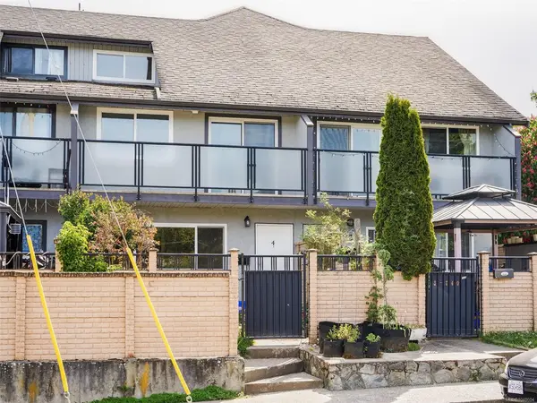 740 Wilson St #4, Victoria BC V9A 3H2 - 3 bed, 2.0 bath in Victoria