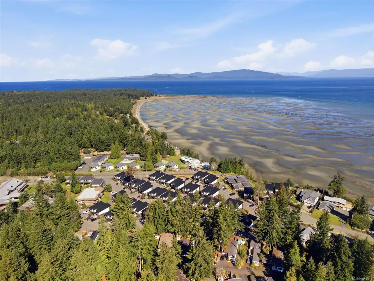 1175 Resort Dr #212 (SA1), Parksville BC V9P 2E3