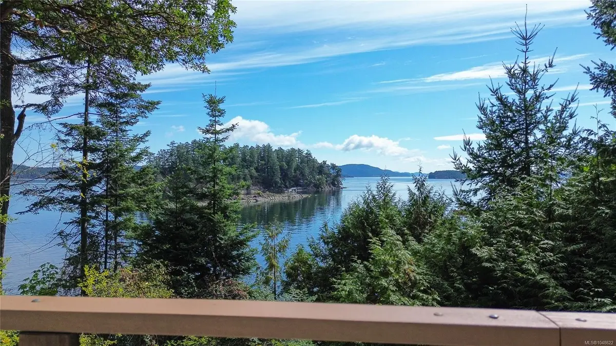 124 Clam Bay Rd, Thetis Island BC V0R 2Y0