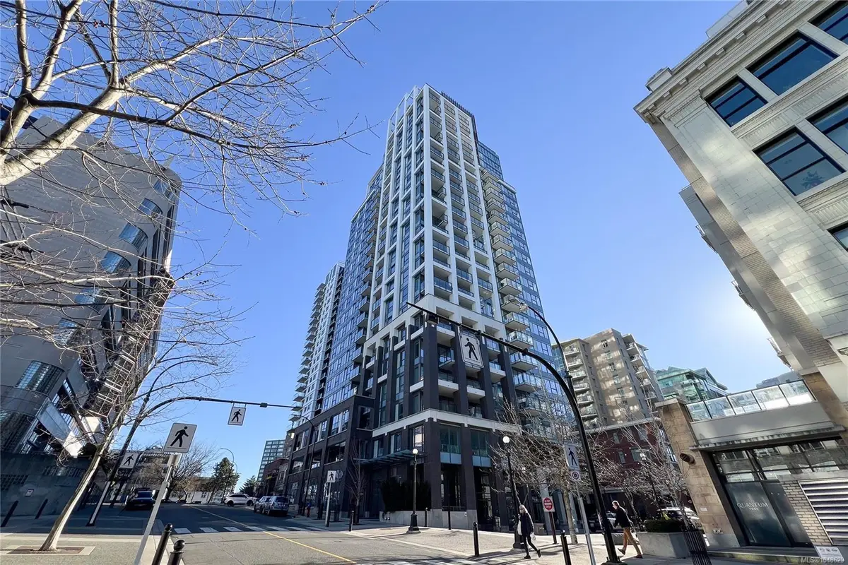 777 Herald St #1108, Victoria BC V8T 0C7