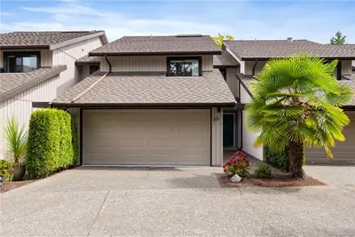 10457 Resthaven Dr #15, Sidney BC V8L 3H6