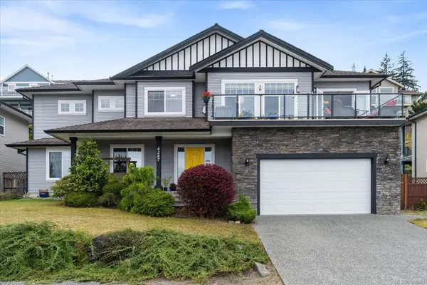 4287 Gulfview Dr, Nanaimo BC V9T 6K4 - 6 bed, 3.0 bath in Nanaimo