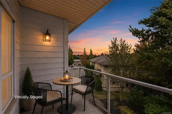 3915 Carey Rd #207, Saanich BC V8Z 4E3 - 2 bed, 2.0 bath in Saanich