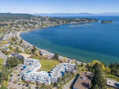 2562 Departure Bay Rd #108, Nanaimo BC V9S 5P1