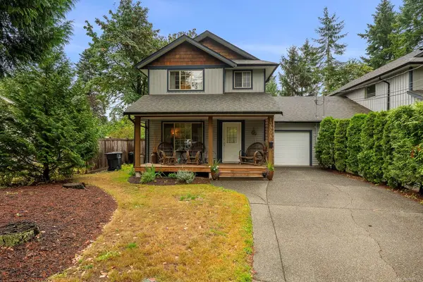 1390 Robert Lang Dr #A, Courtenay BC V9N 1A1 - 3 bed, 3.0 bath in Courtenay