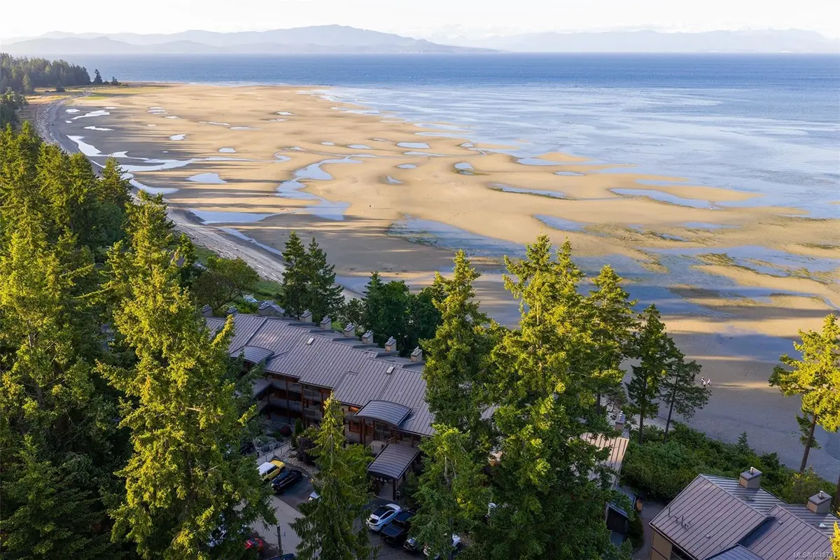 1155 Resort Dr #118, Parksville BC V9P 2E3