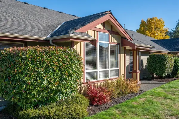 261 Mills St #703, Parksville BC V9P 2N5 - 2 bed, 2.0 bath in Parksville
