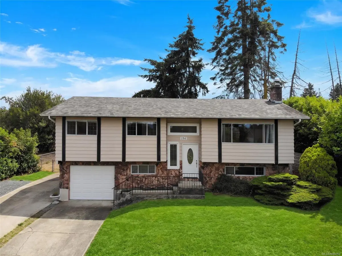 156 Moss Ave, Parksville BC V9P 1L7