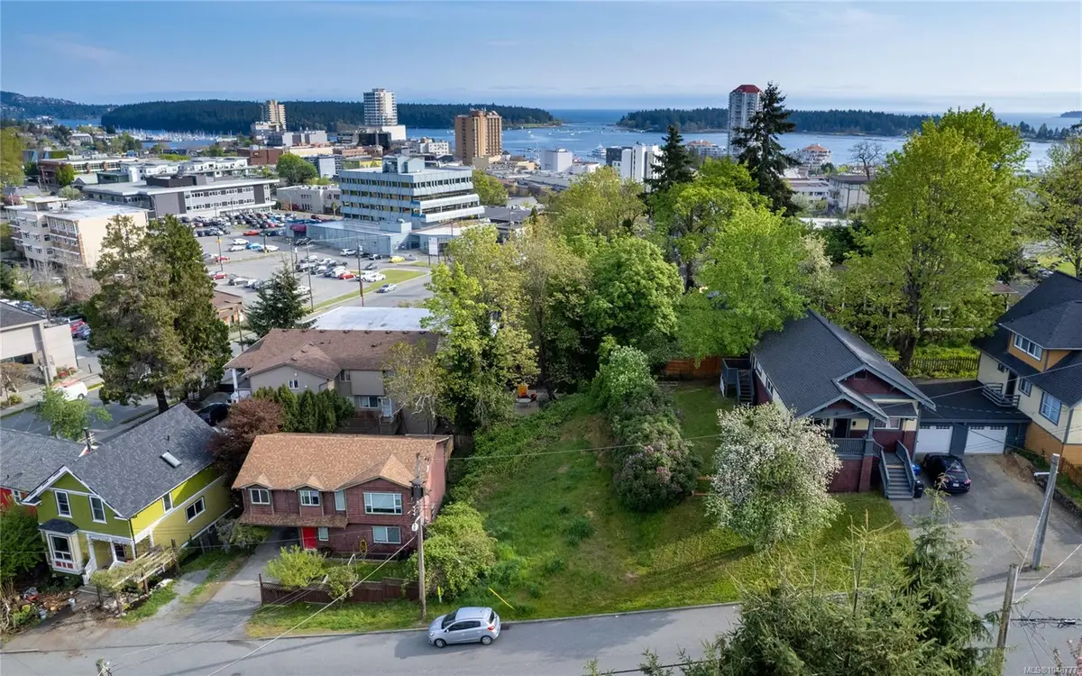 532 Selby St, Nanaimo BC V9R 2R8