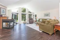 View 16