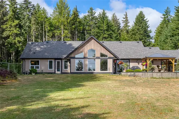 1737 Galvin Pl, Qualicum Beach BC V9K 2V3 - 3 bed, 2.0 bath in Qualicum Beach