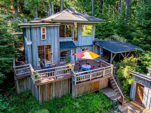 838 Sutil Point Rd, Cortes Island BC V0P 1K0 - 2 bed, 2 bath property for sale in Cortes Island