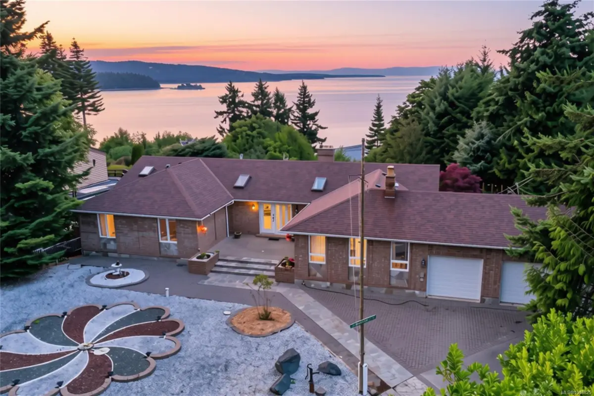 131 Melvin Cres, Bowser BC V0R 1G0
