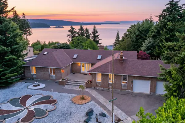 131 Melvin Cres, Bowser BC V0R 1G0 - 4 bed, 4 bath property for sale in Bowser