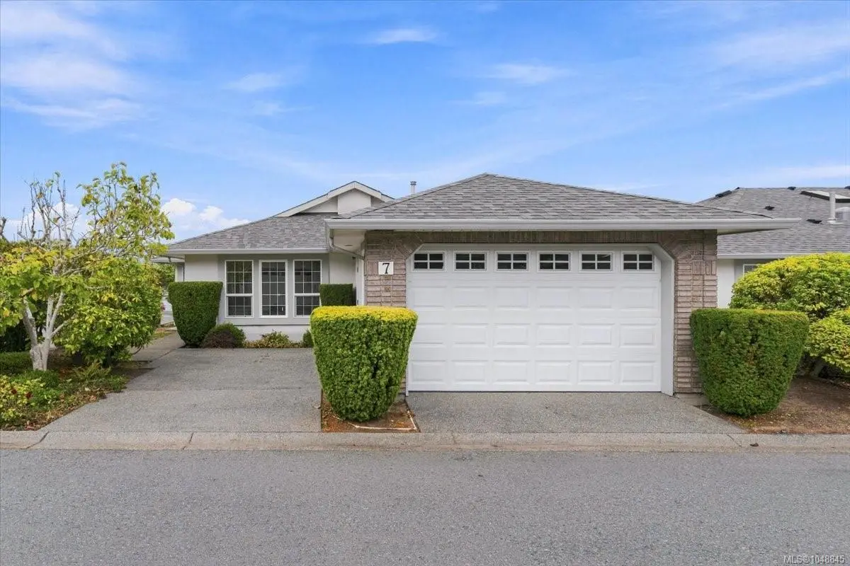 6595 Groveland Dr #7, Nanaimo BC V9V 1S6