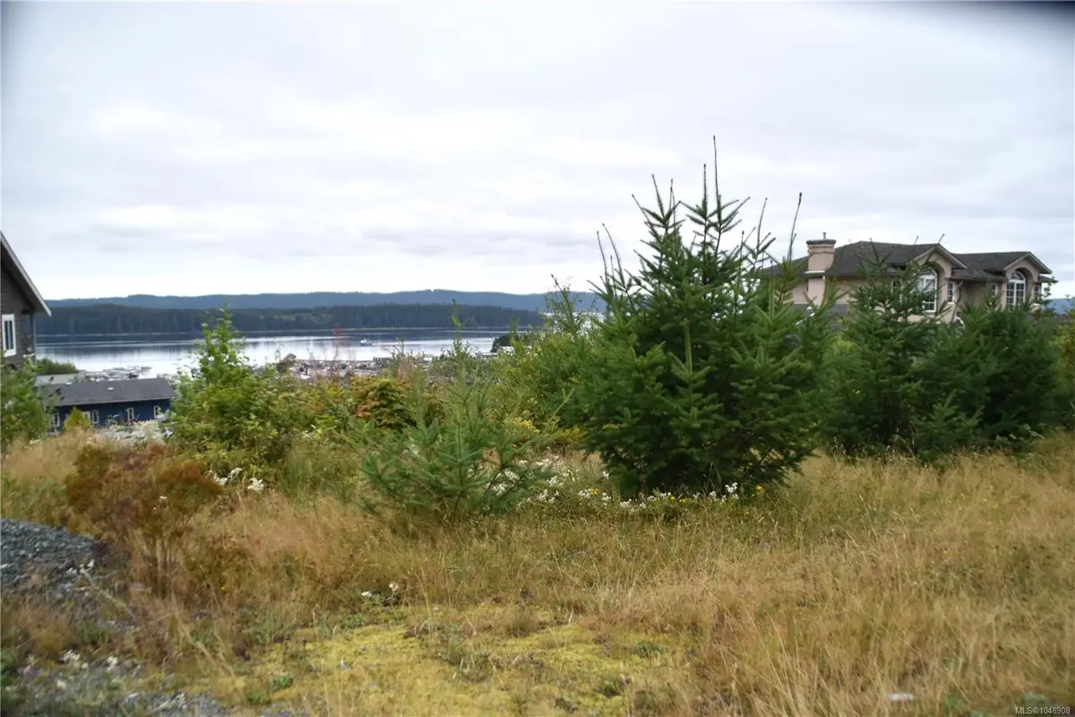 648 Betts Blvd, Port McNeill BC V0N 2R0