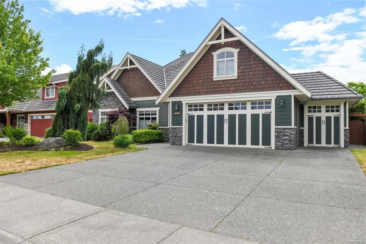 1477 Crown Isle Dr, Courtenay BC V9N 3Z5